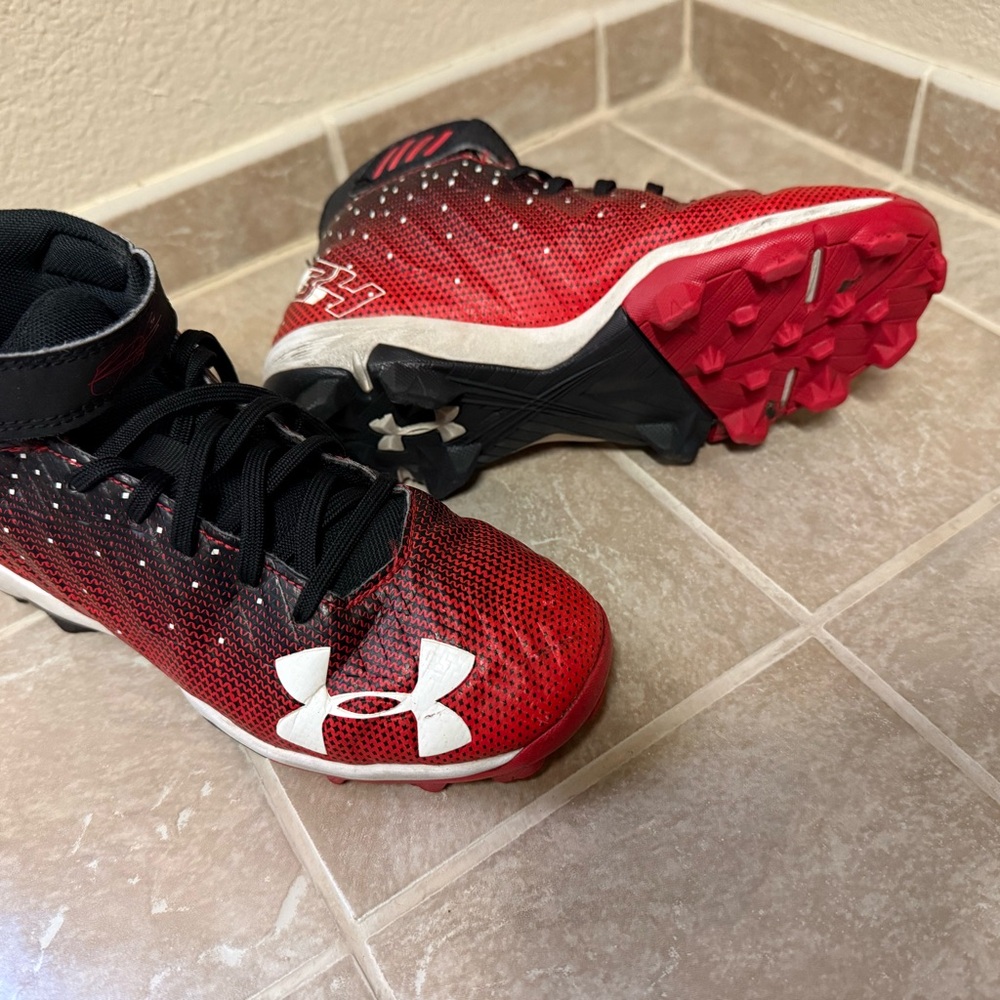 Under Armour Kids Red and Black cleats